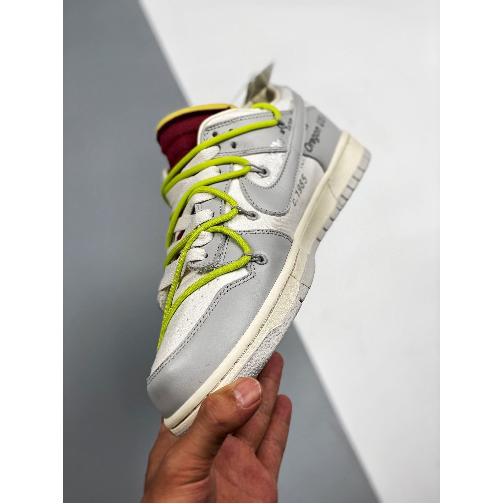 Off-White x Nike Dunk Low