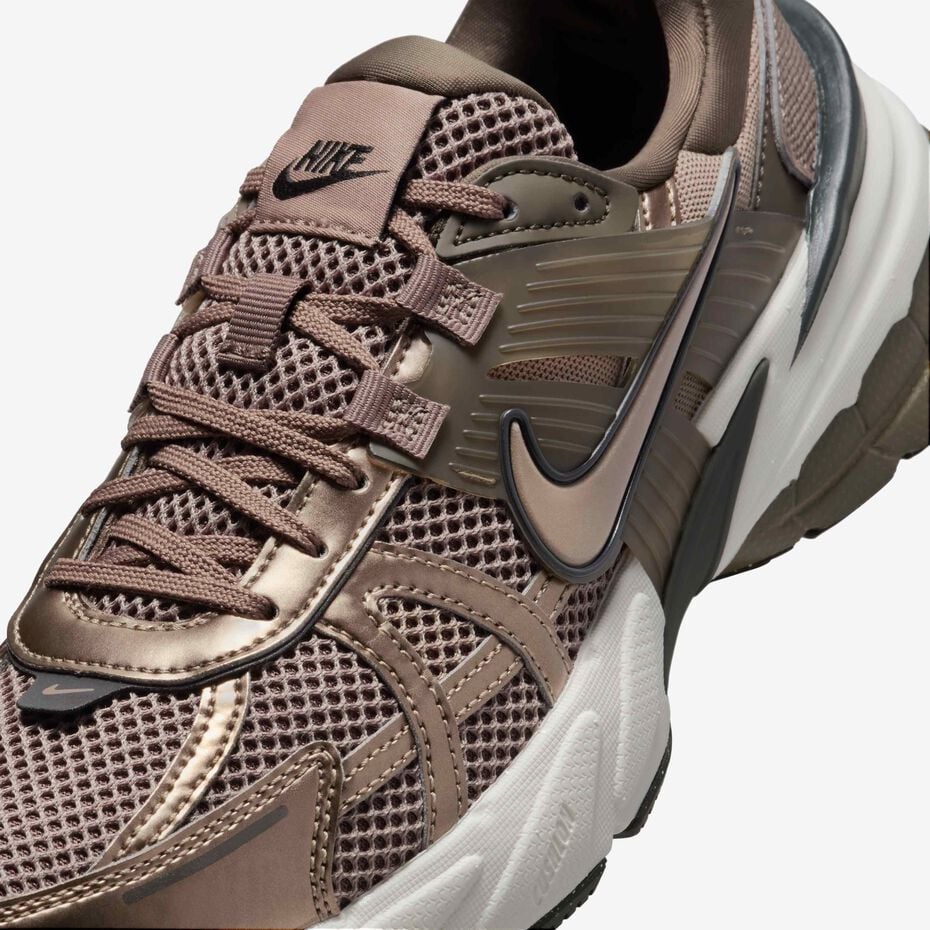 Nike V2K Run Velvet Brown White Black