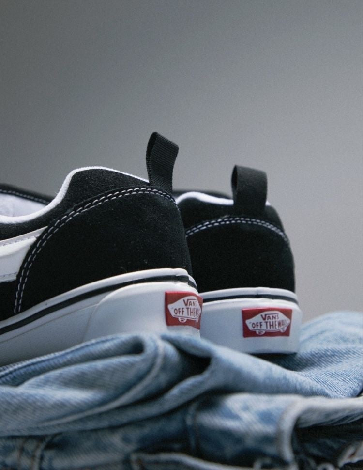 VANS KNU SKOOL BLACK WHITE