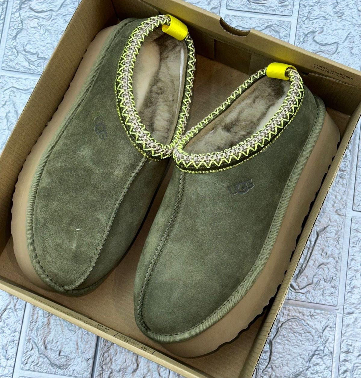 UGG Tazz
Slipper Burnt
Olive