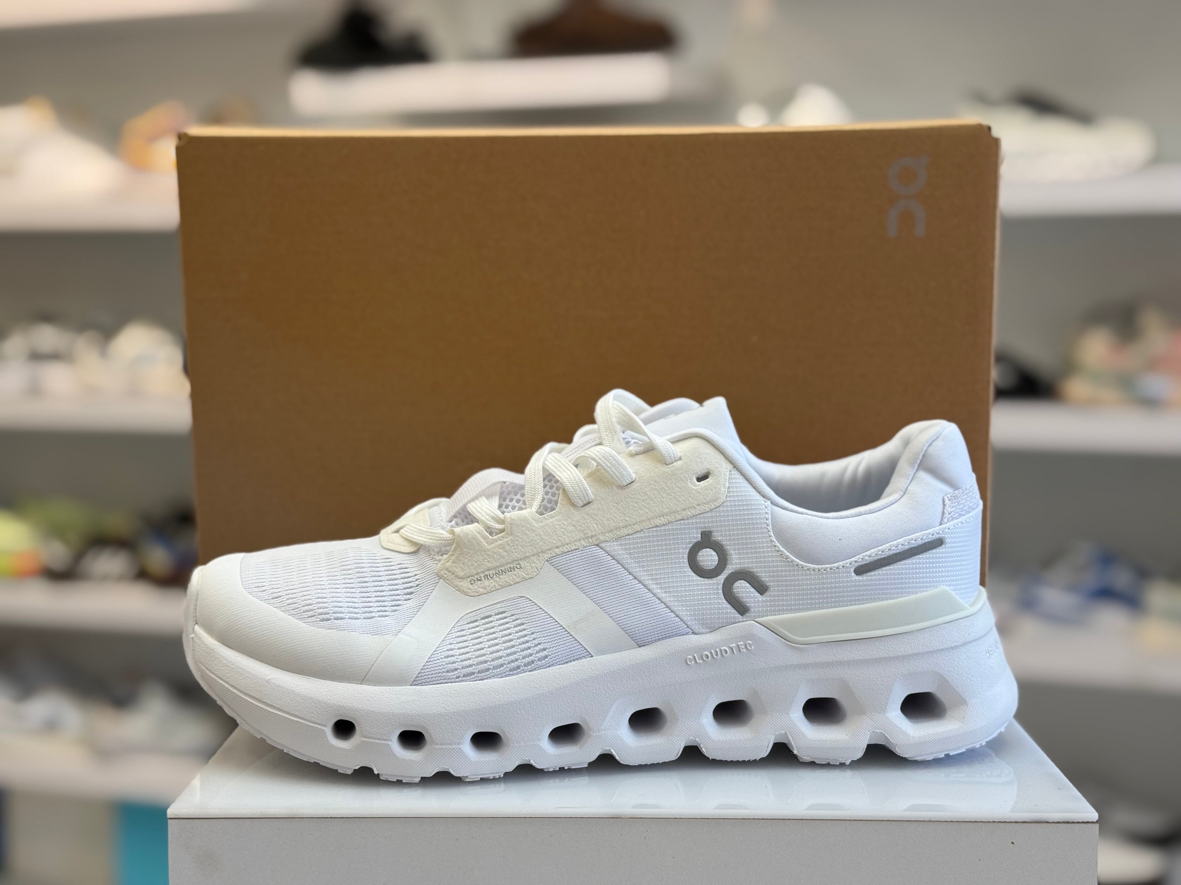 On cloud Full white